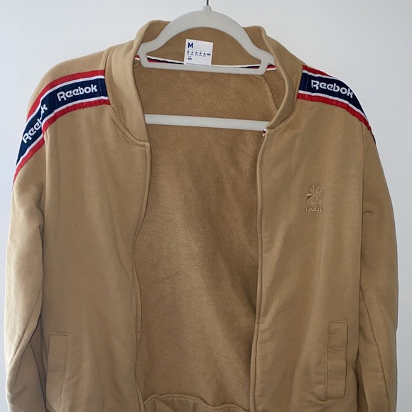 Reebok jacket - Picture 2 of 3